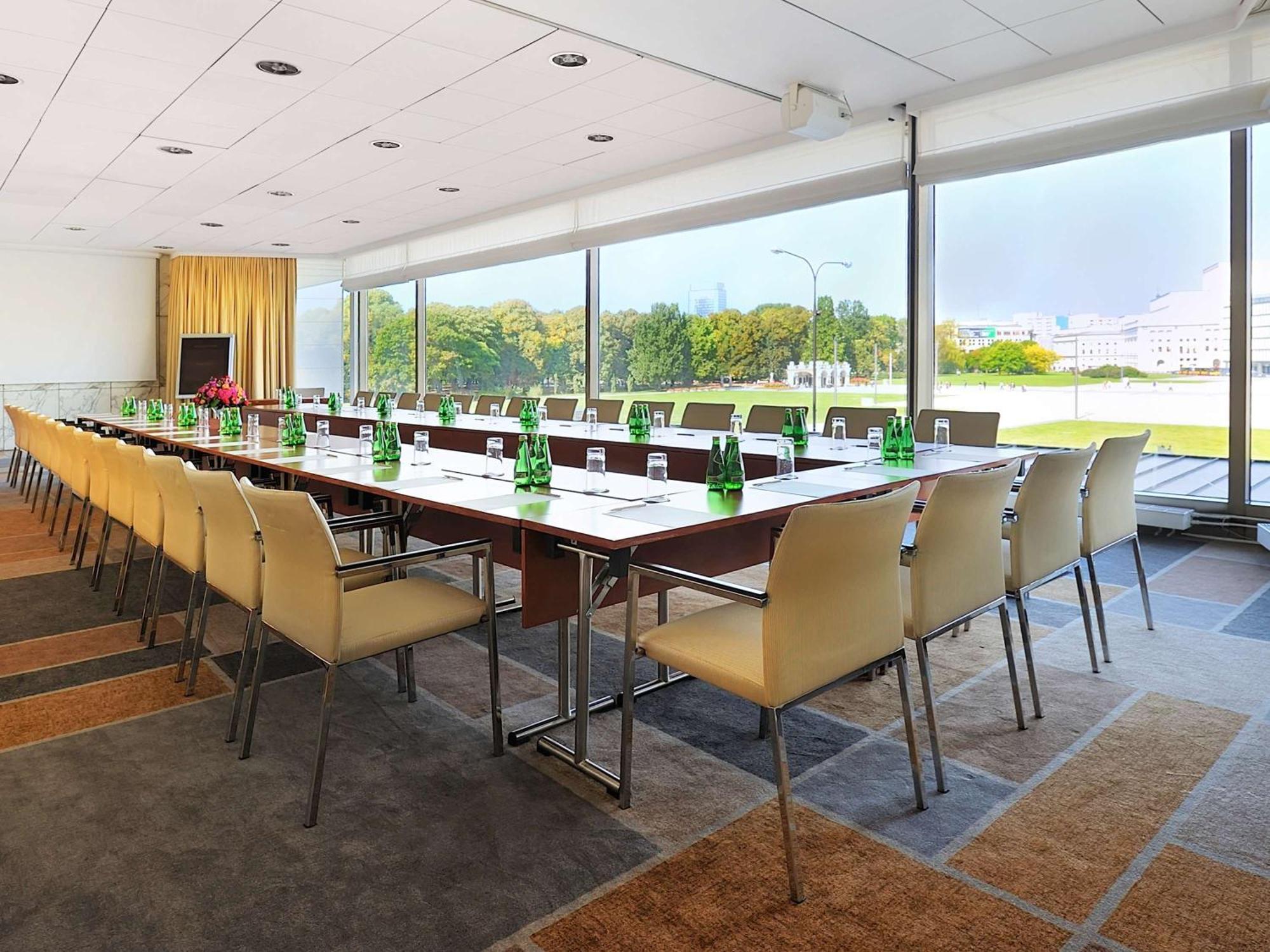 Sofitel Warsaw Victoria Hotel Luaran gambar Meeting room