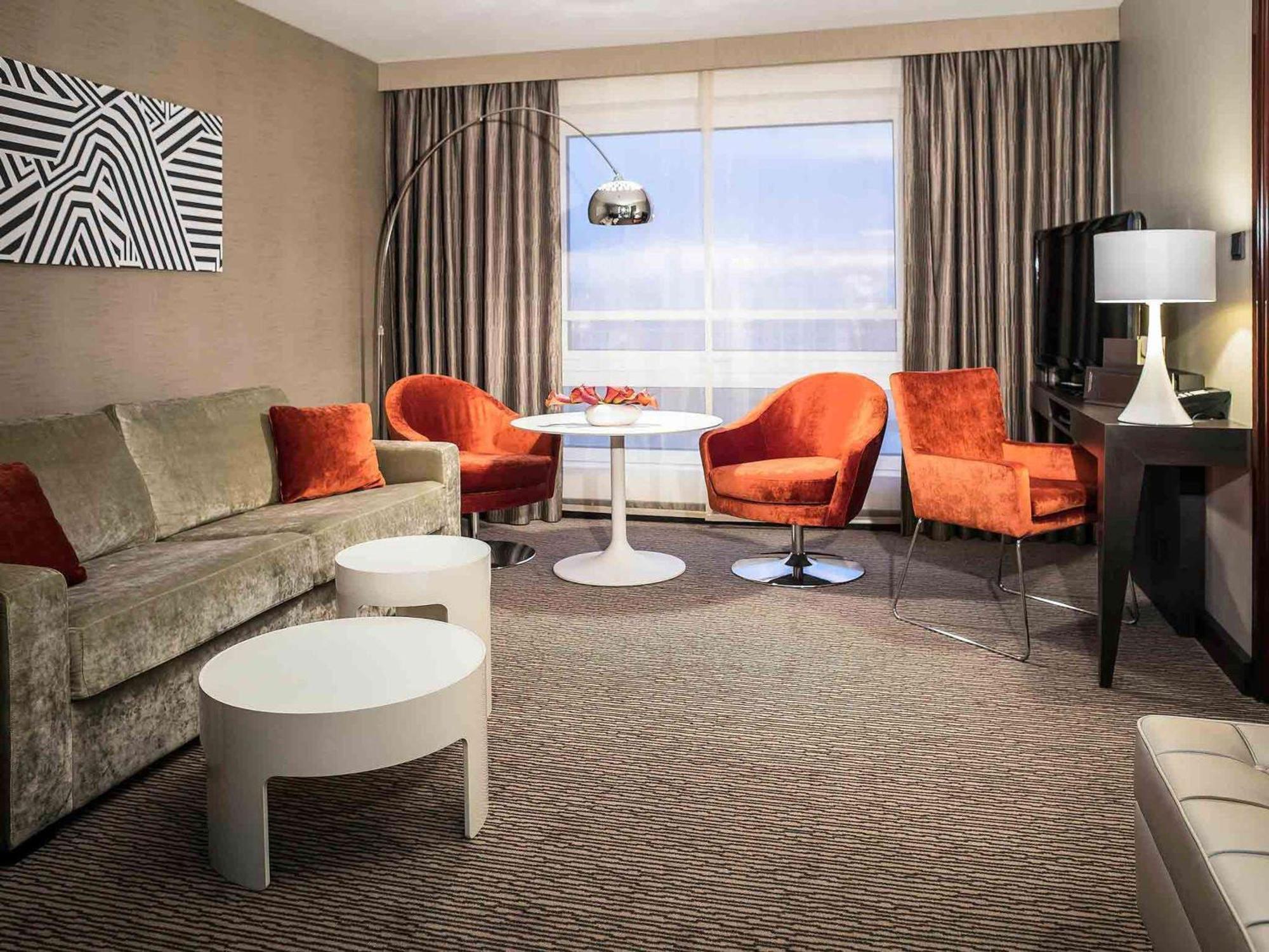 Sofitel Warsaw Victoria Hotel Luaran gambar Living room